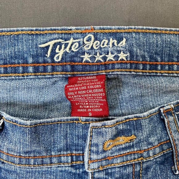 Women’s capris - Picture 2 of 4